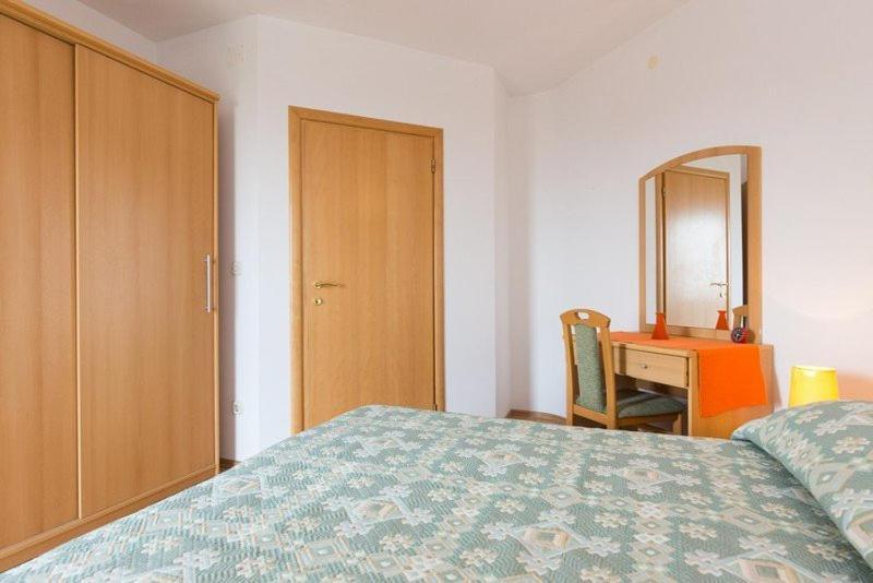 Marija F2 Apartment Krk Town Esterno foto