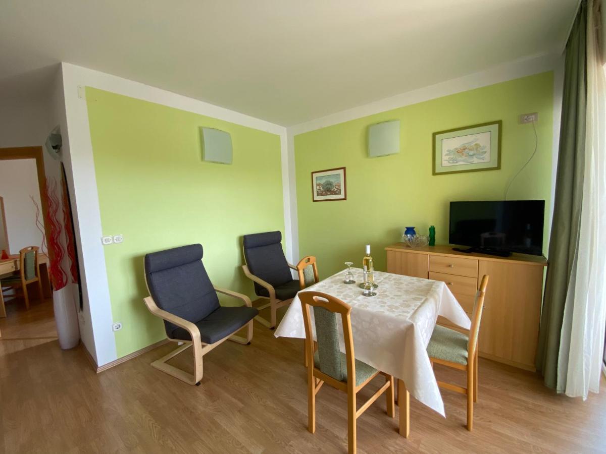 Marija F2 Apartment Krk Town Esterno foto